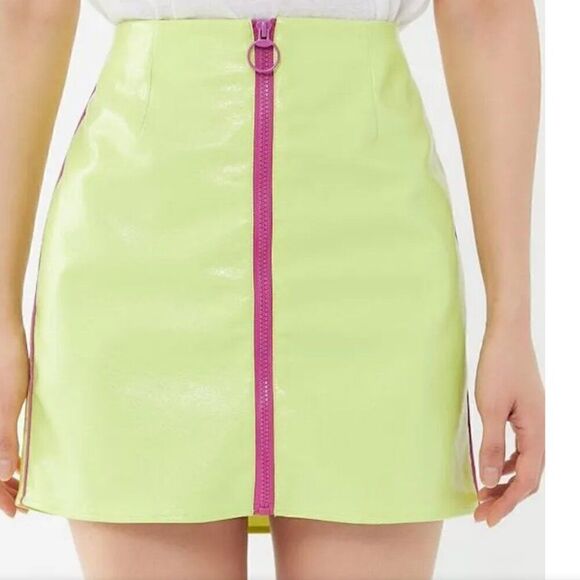 Urban Outfitters Lime Green Faux Leather Mini Skirt Brand New! - Picture 1 of 14